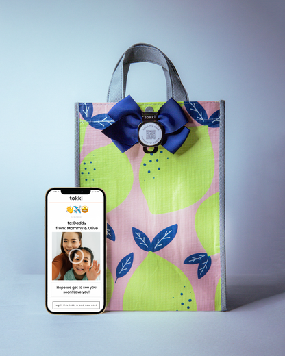 squeeze | qr card + gift bag